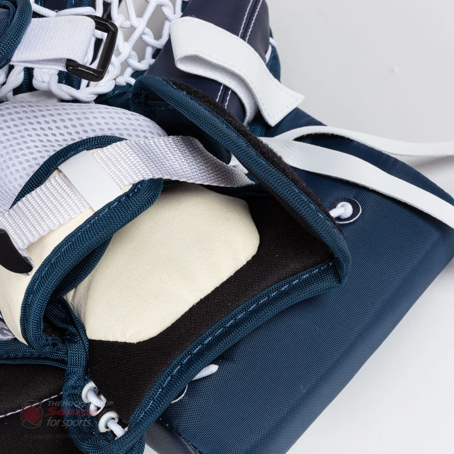 Bauer GSX Junior Goalie Catcher S20 9 Bauer GSX Junior Goalie Catcher S20 - Image 9