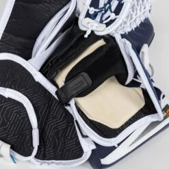 Bauer Supreme M5 Pro Senior Goalie Catcher 28 Bauer Supreme M5 Pro Senior Goalie Catcher -Bauer bauer catchers bauer supreme m5 pro senior goalie catcher 29034417848386