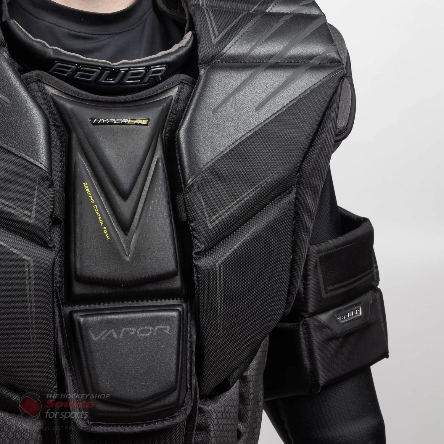 Bauer Vapor HyperLite Senior Chest & Arm Protector - Black 5 Bauer Vapor HyperLite Senior Chest & Arm Protector - Black - Image 5