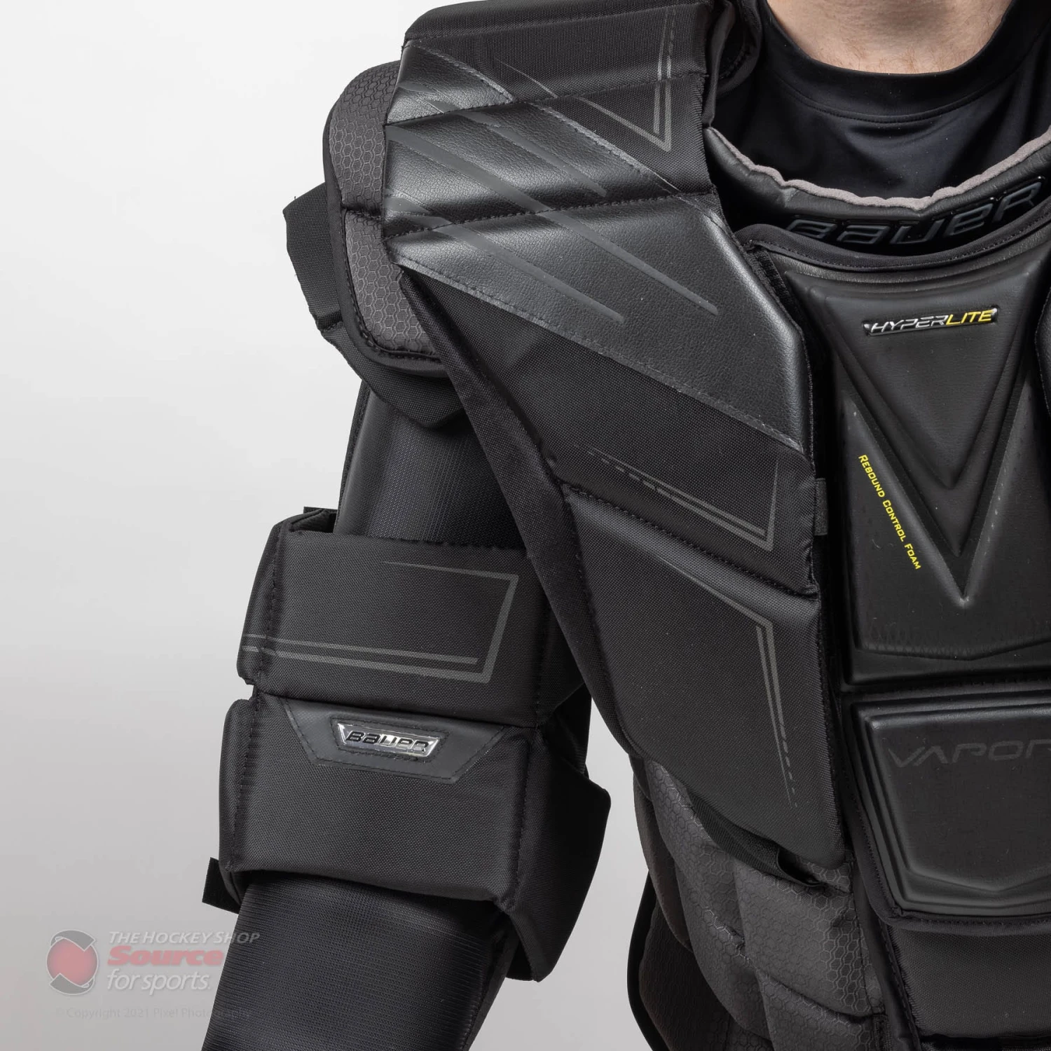 Bauer Vapor HyperLite Senior Chest & Arm Protector - Black 7 Bauer Vapor HyperLite Senior Chest & Arm Protector - Black - Image 7