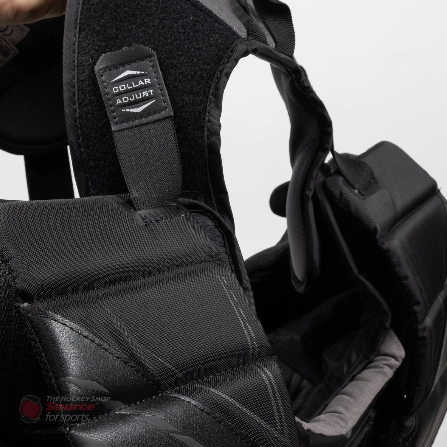 Bauer Vapor HyperLite Senior Chest & Arm Protector - Black 17 Bauer Vapor HyperLite Senior Chest & Arm Protector - Black - Image 17