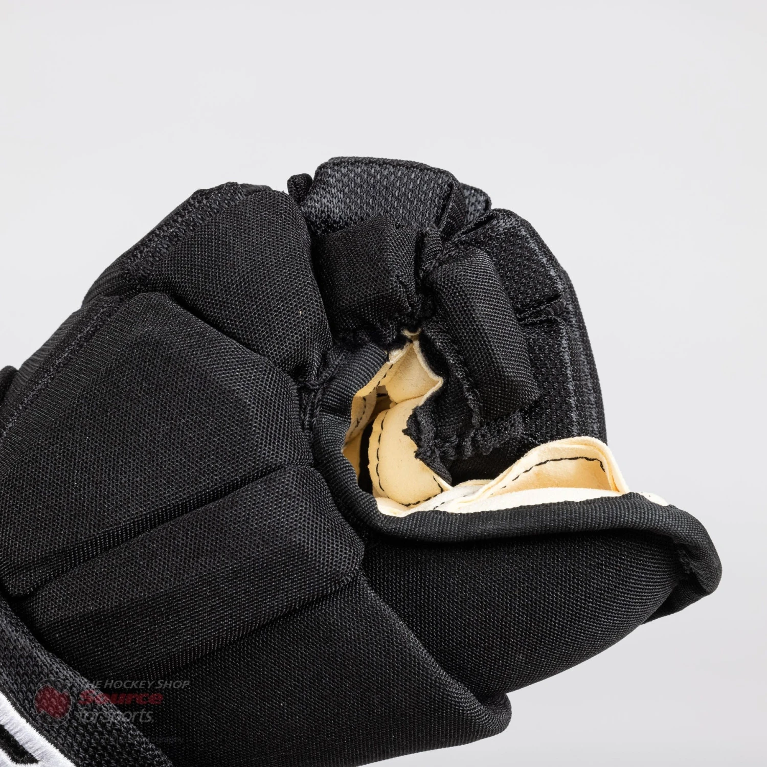 Bauer Vapor Team Pro Junior Hockey Gloves (2019) 4 Bauer Vapor Team Pro Junior Hockey Gloves (2019) - Image 4