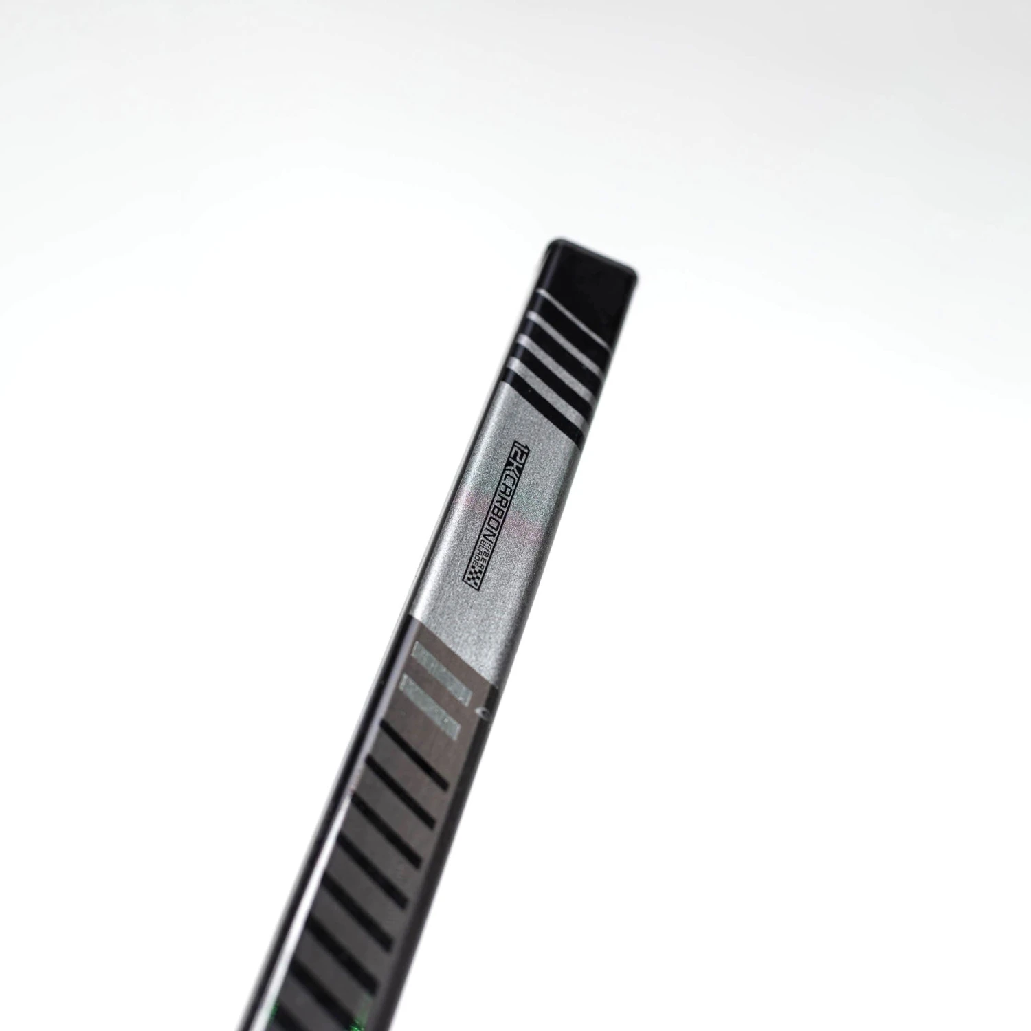 Bauer Supreme Matrix Junior Hockey Stick (2019) 4 Bauer Supreme Matrix Junior Hockey Stick (2019) - Image 4