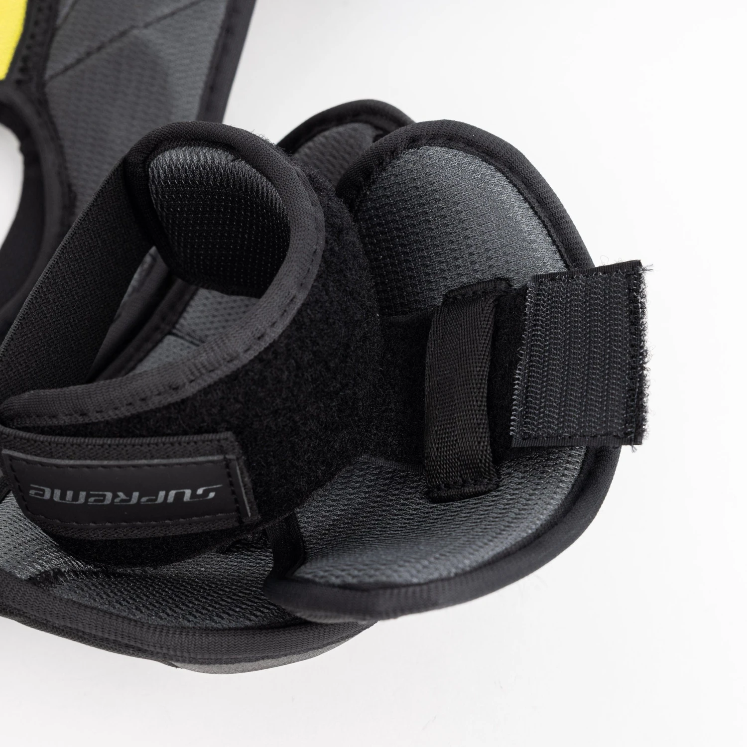 Bauer Supreme Mach Intermediate Hockey Shoulder Pads 11 Bauer Supreme Mach Intermediate Hockey Shoulder Pads - Image 11