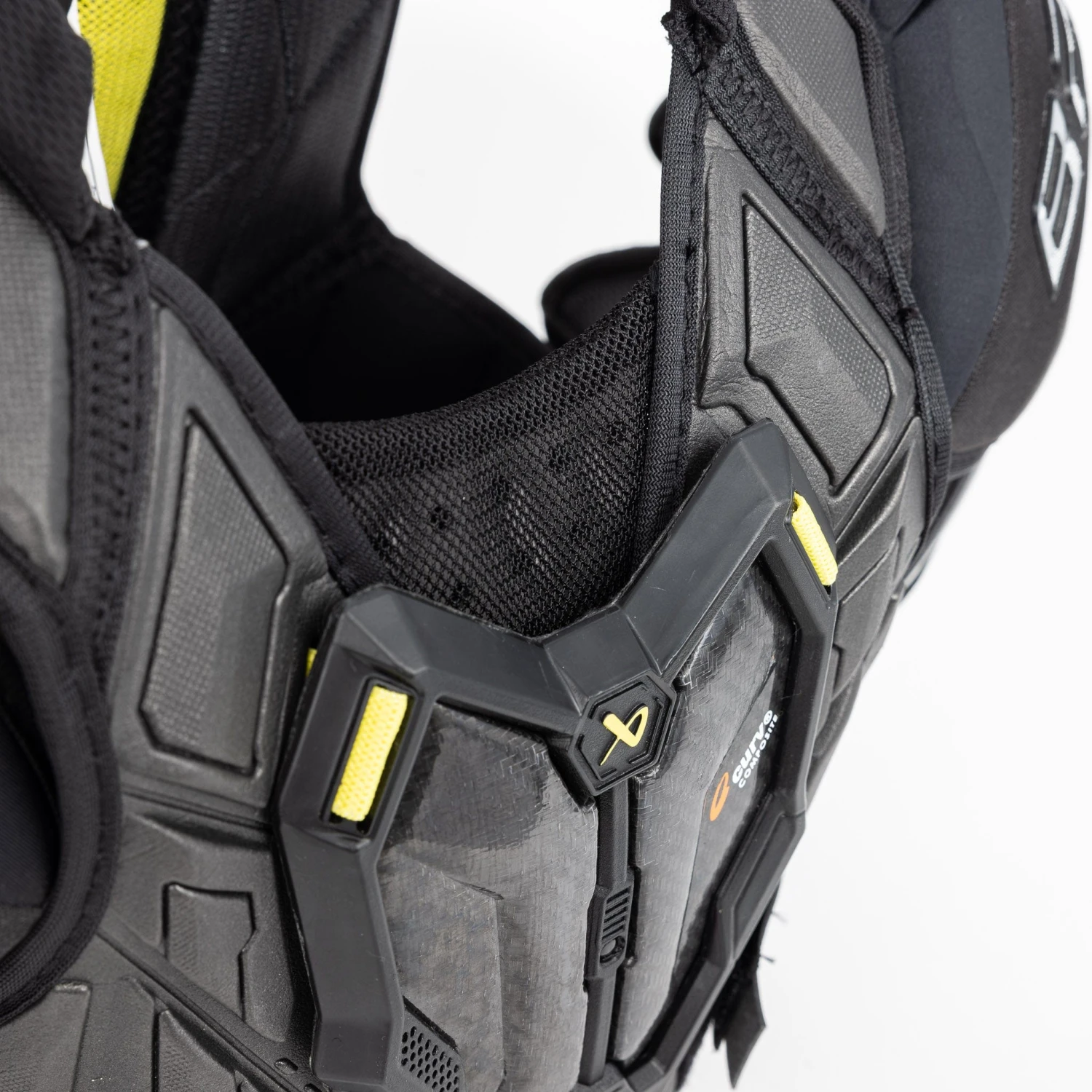 Bauer Supreme Mach Intermediate Hockey Shoulder Pads 8 Bauer Supreme Mach Intermediate Hockey Shoulder Pads - Image 8