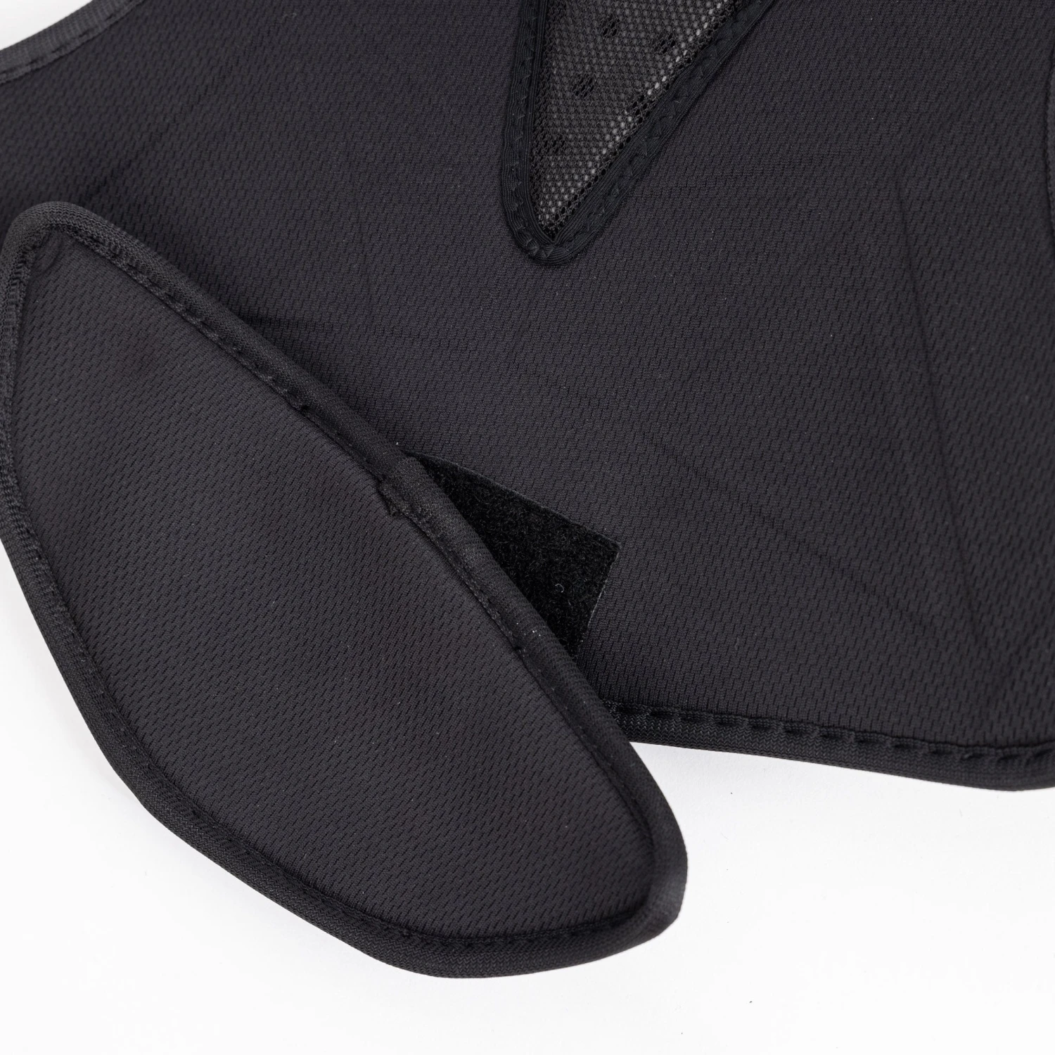 Bauer Supreme Mach Intermediate Hockey Shoulder Pads 7 Bauer Supreme Mach Intermediate Hockey Shoulder Pads - Image 7