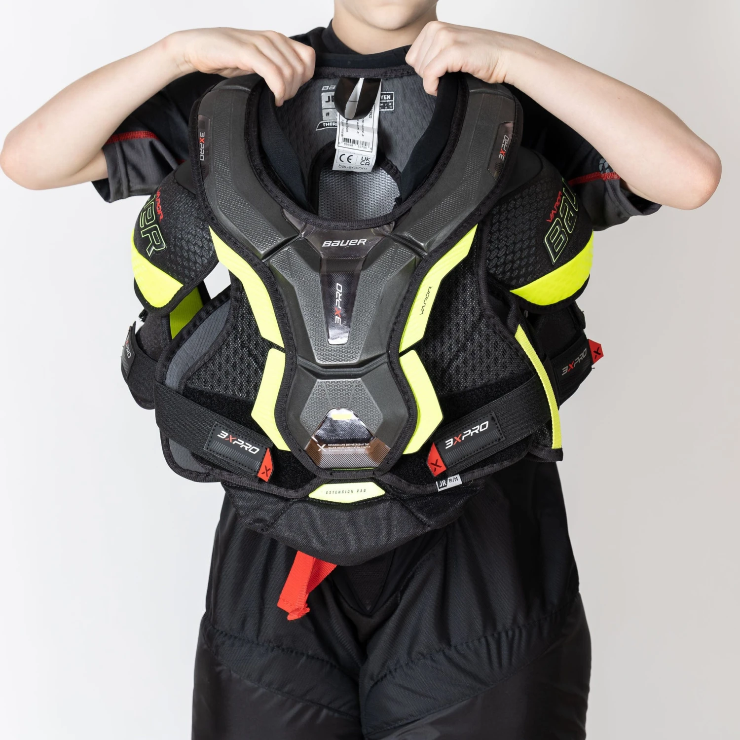 Bauer Vapor 3X Pro Junior Hockey Shoulder Pads 2 Bauer Vapor 3X Pro Junior Hockey Shoulder Pads - Image 2