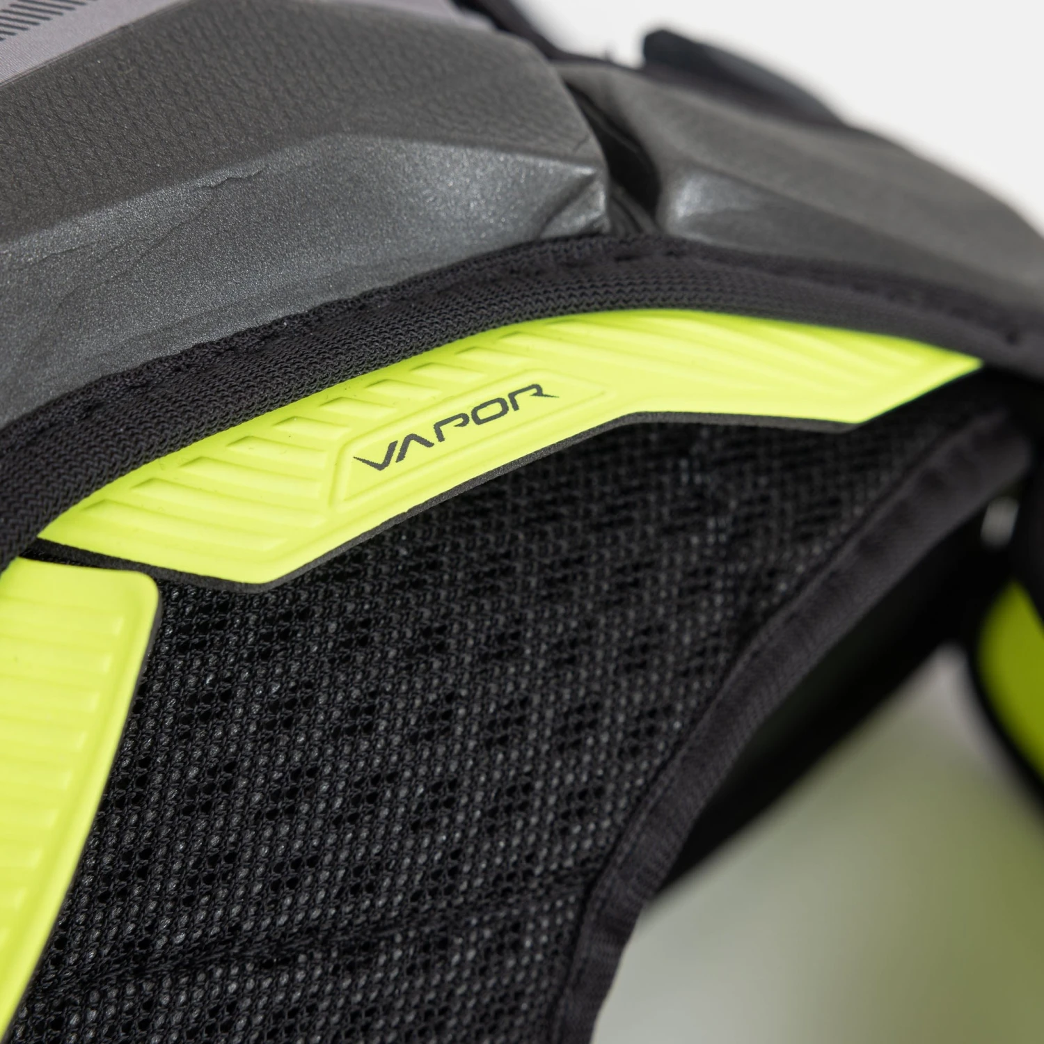 Bauer Vapor 3X Pro Junior Hockey Shoulder Pads 16 Bauer Vapor 3X Pro Junior Hockey Shoulder Pads - Image 16