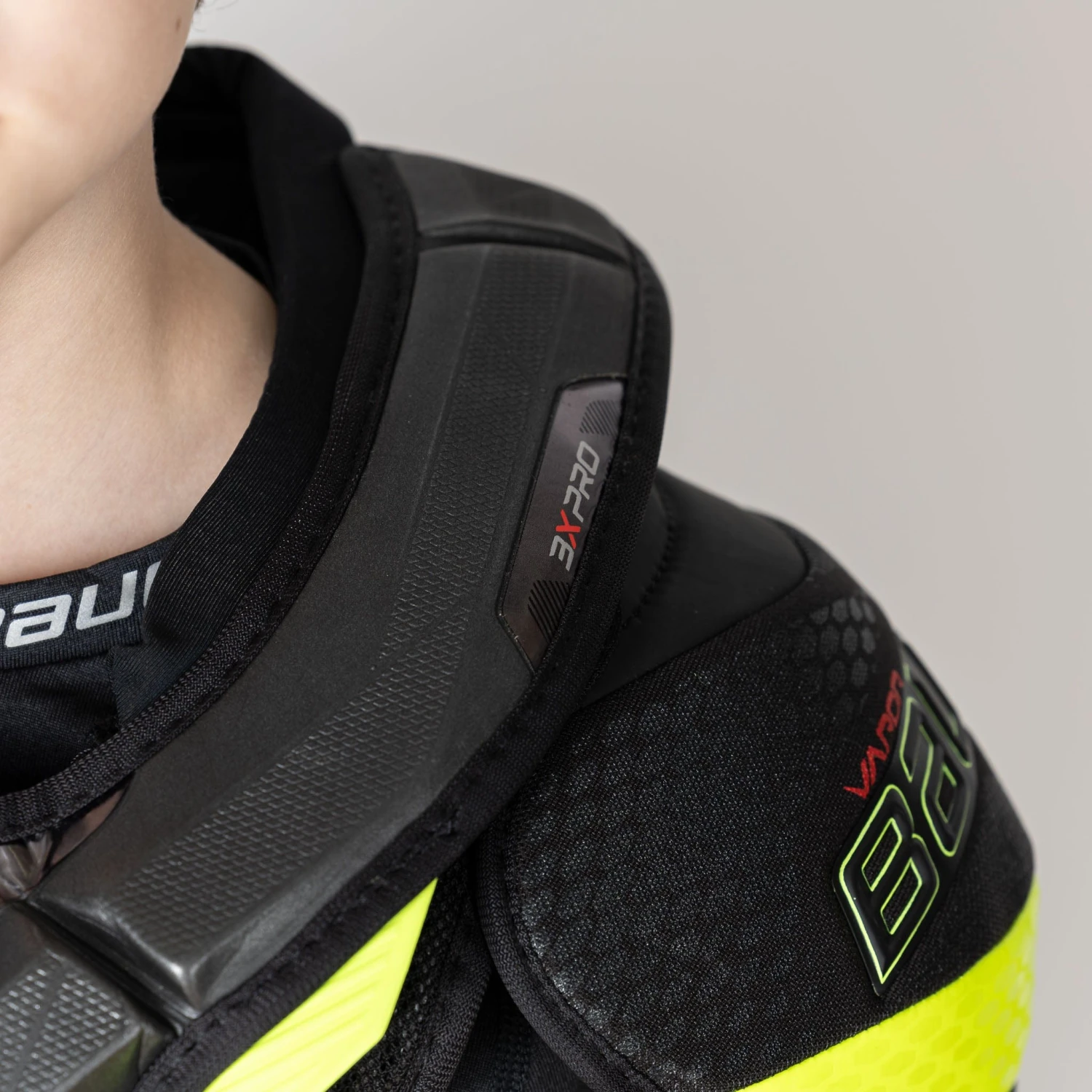 Bauer Vapor 3X Pro Junior Hockey Shoulder Pads 13 Bauer Vapor 3X Pro Junior Hockey Shoulder Pads - Image 13