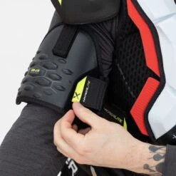 Bauer Vapor Hyperlite Senior Hockey Shoulder Pads -Bauer bauer shoulder pads bauer vapor hyperlite senior hockey shoulder pads 29086247419970